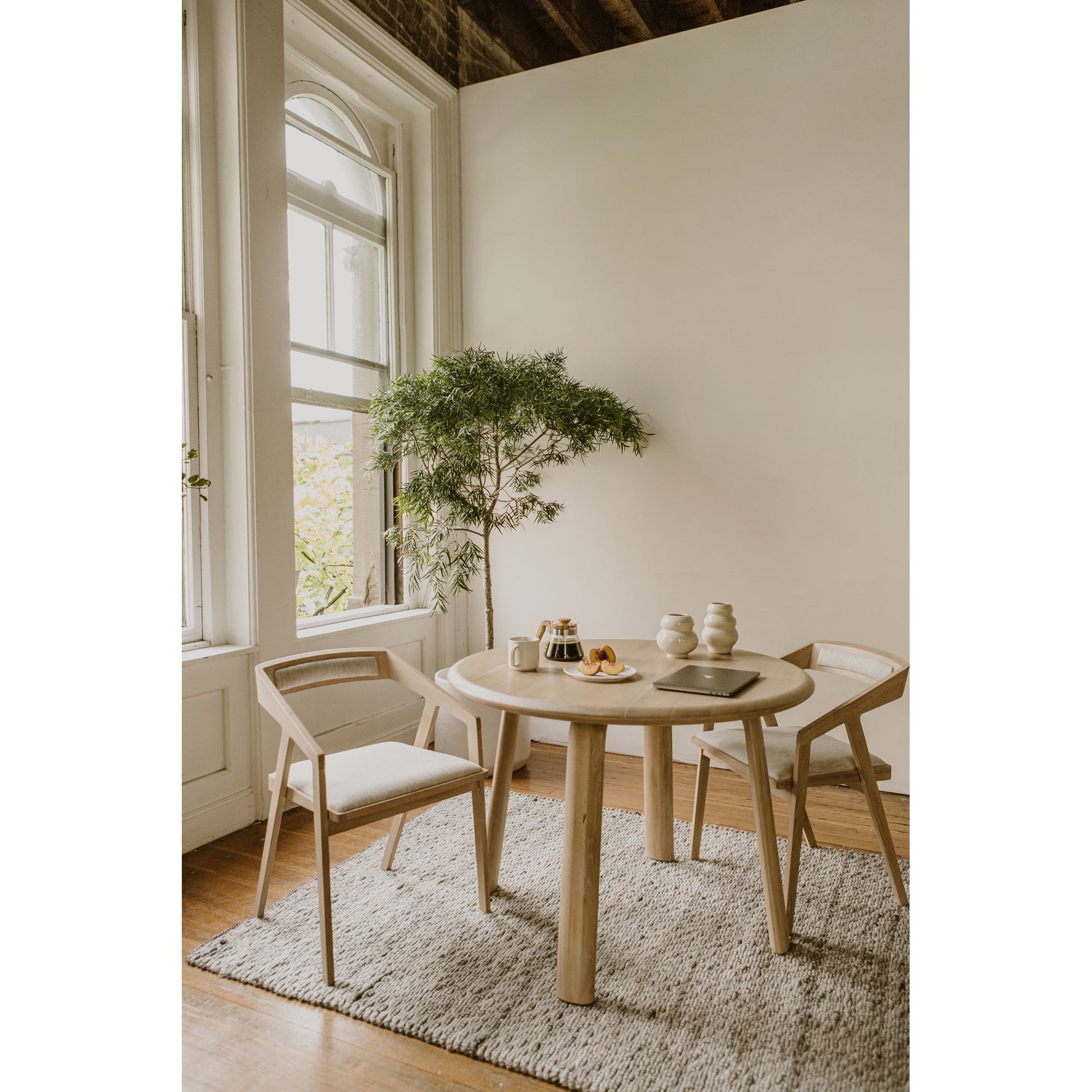 MALIBU ROUND DINING TABLE  WHITE OAK-5