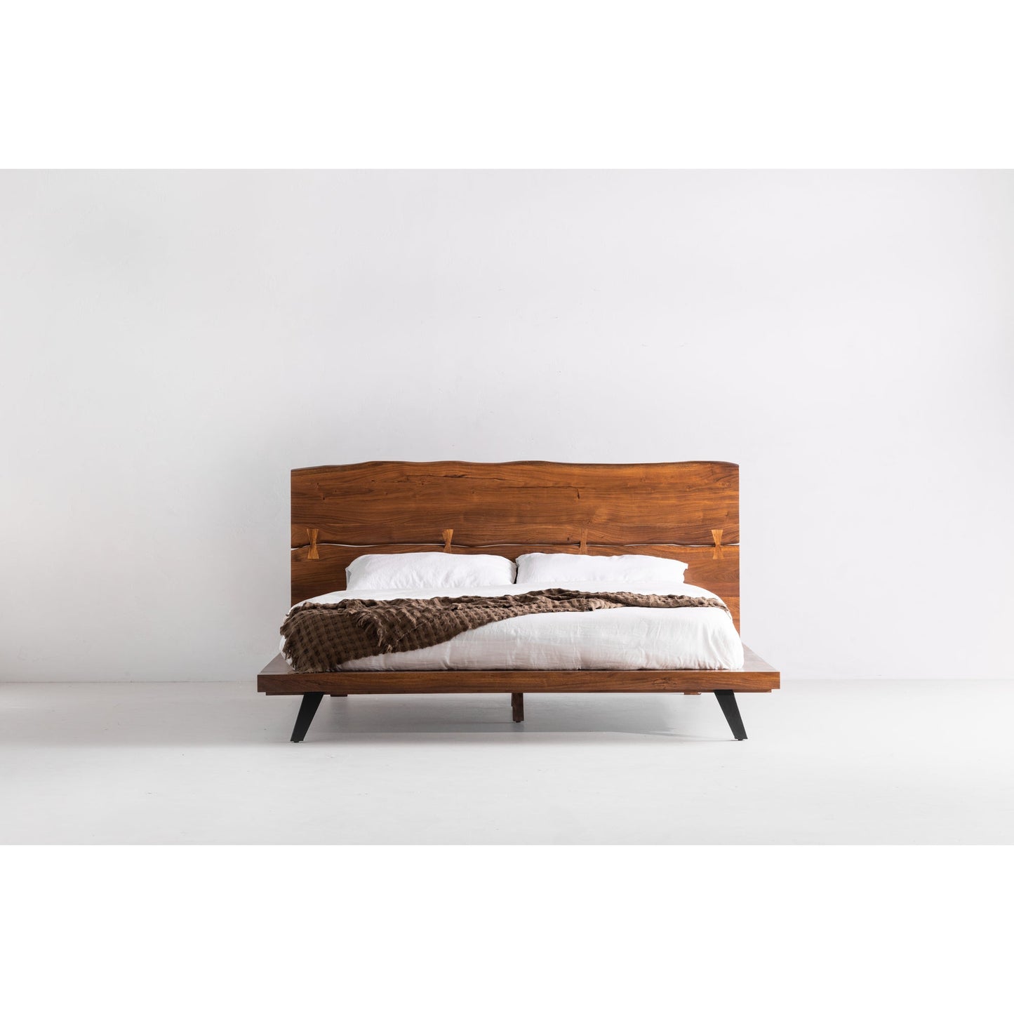 MADAGASCAR PLATFORM BED QUEEN-10